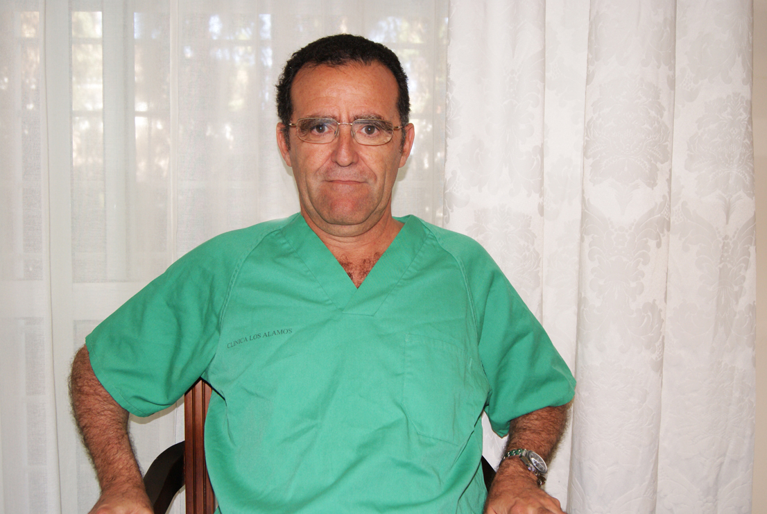 Dr. Javier Gil Quirós