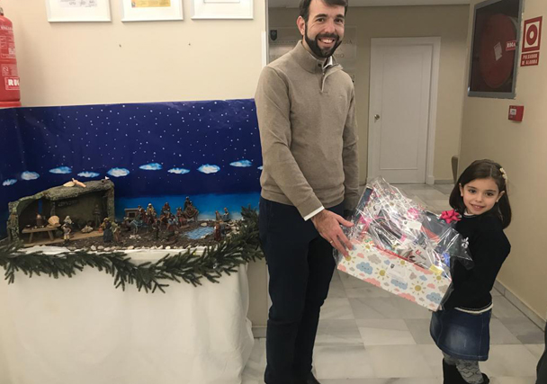 Entregamos el premio de nuestro concurso de dibujo