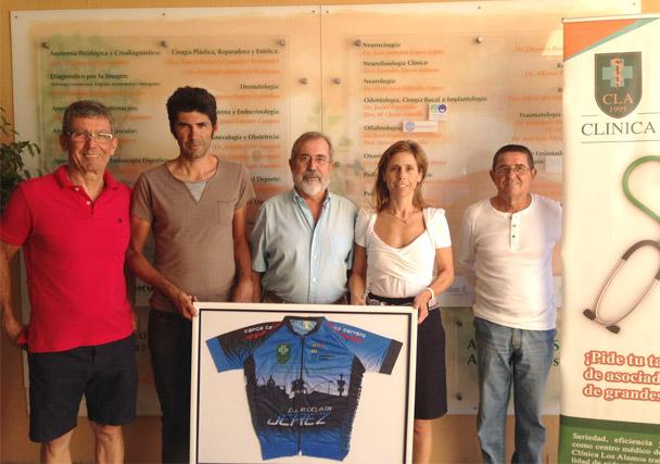 El maillot del Club Ciclista Jerez luce en nuestras instalaciones